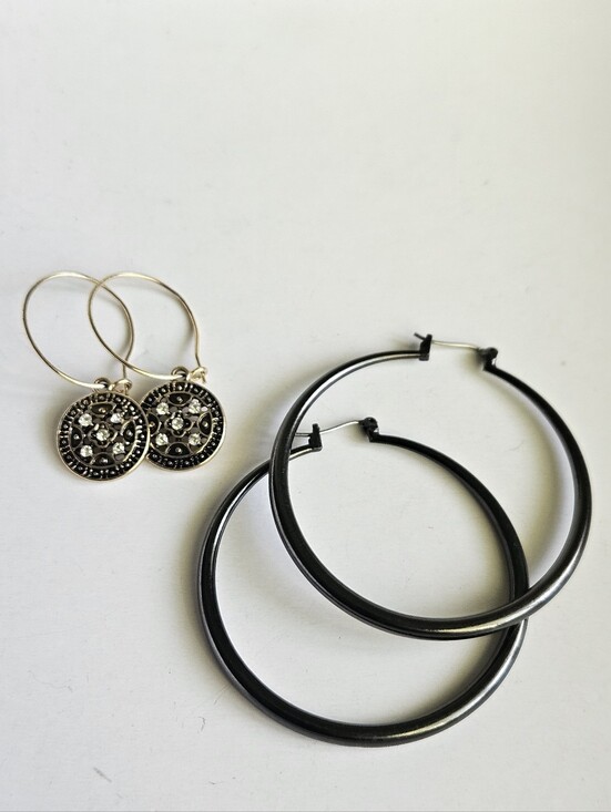 Jewelry - Earring Set In Gold And Pewter